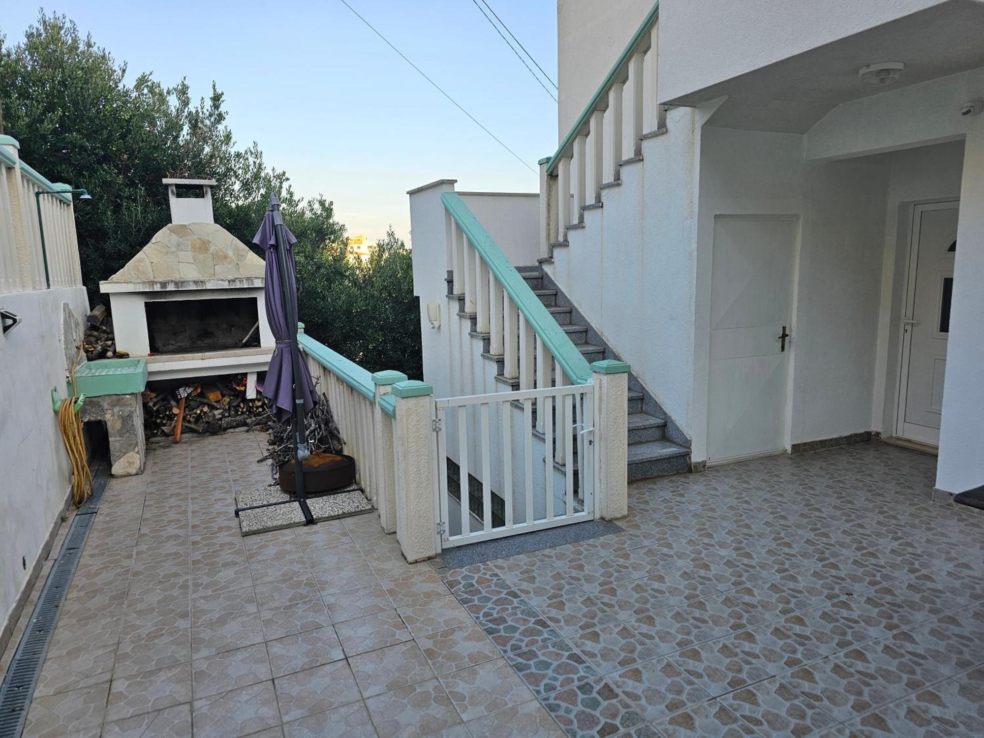Apartments Zemunik Omis Exterior photo