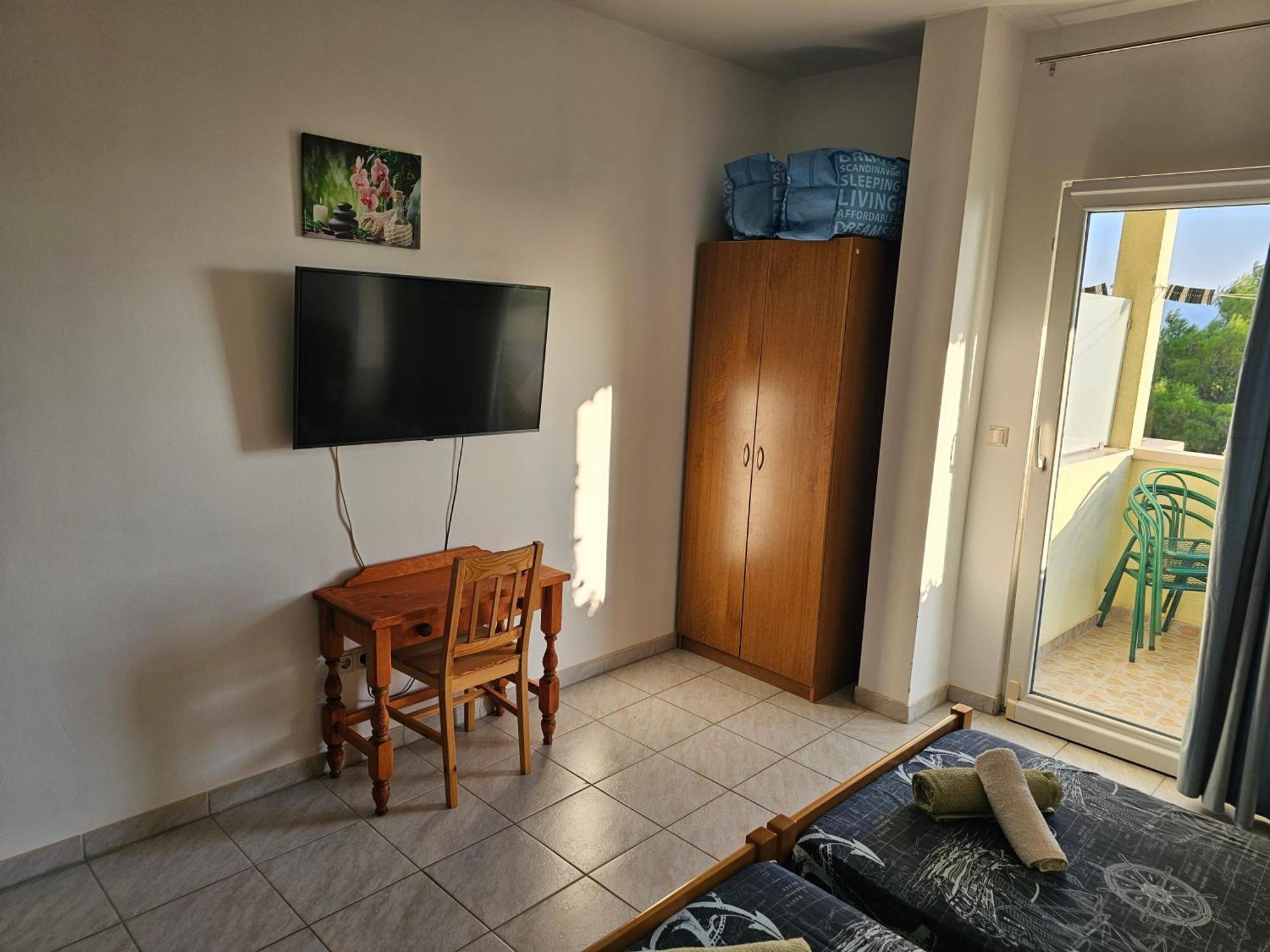 Apartments Zemunik Omis Exterior photo