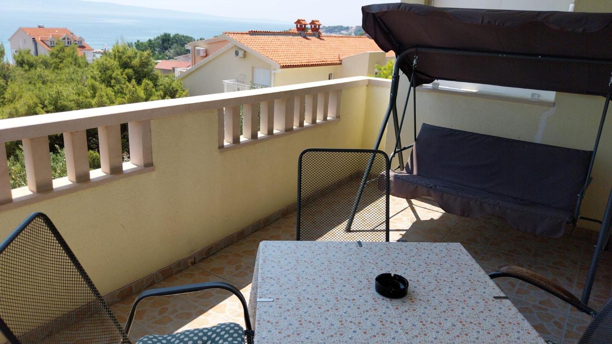 Apartments Zemunik Omis Exterior photo