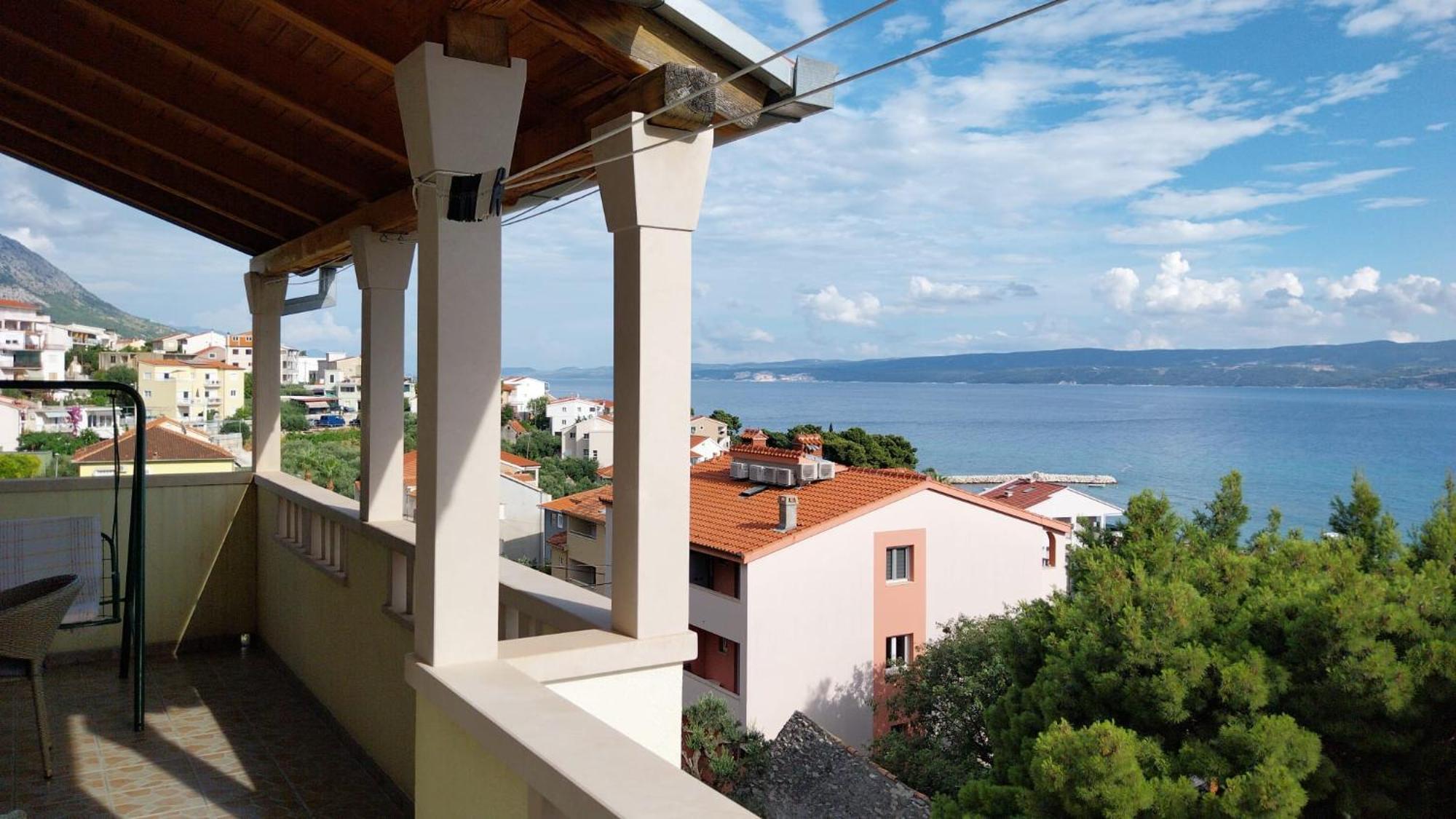 Apartments Zemunik Omis Exterior photo