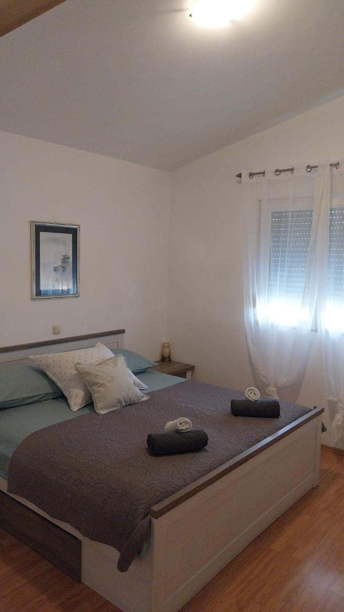 Apartments Zemunik Omis Exterior photo